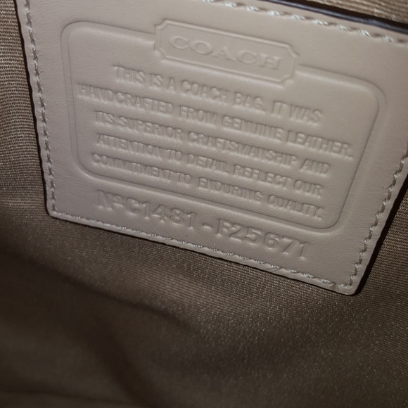 NWT Strawberry peyton leather - Picture 5 of 6